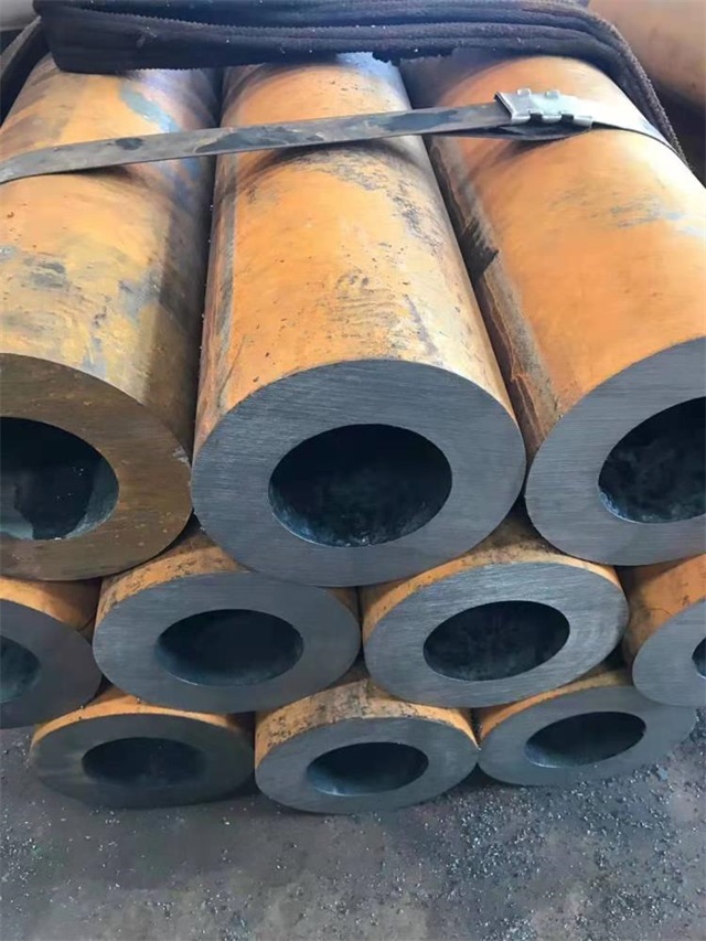 红河20号厚壁无缝钢管